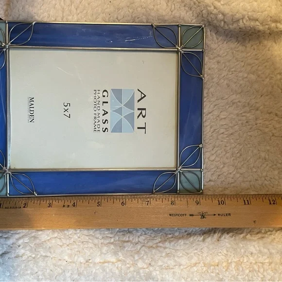 MALDEN Elegant 5x7 Stained Glass Frame, Handmade with metal/glass, blues/silver - Picture 9 of 10
